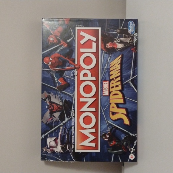 Monopoly marvel Spiderman edition board game new - Picture 1 of 10